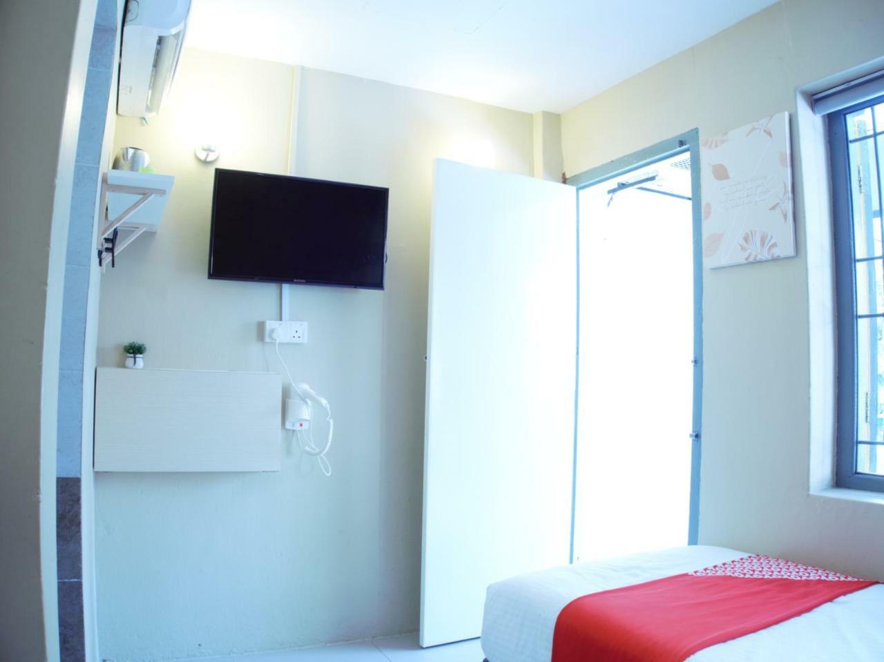 Oyo 90121 Summer House Bed & Cafe 吉隆坡 外观 照片